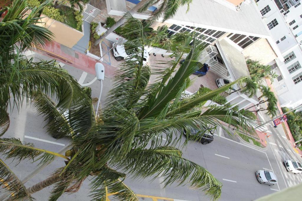 Ocean Spray Hotel Miami Beach Exteriör bild